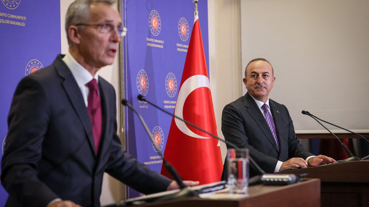 Turecko stále blokuje vstup Finska a Švédska do NATO